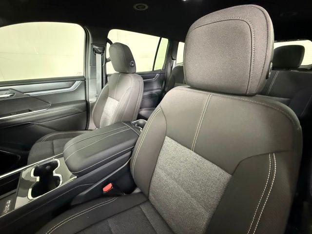 used 2025 GMC Acadia car, priced at $39,999