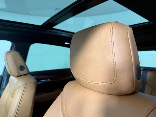 new 2025 Cadillac XT5 car, priced at $54,514