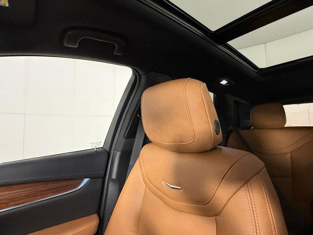 new 2025 Cadillac XT5 car, priced at $54,514