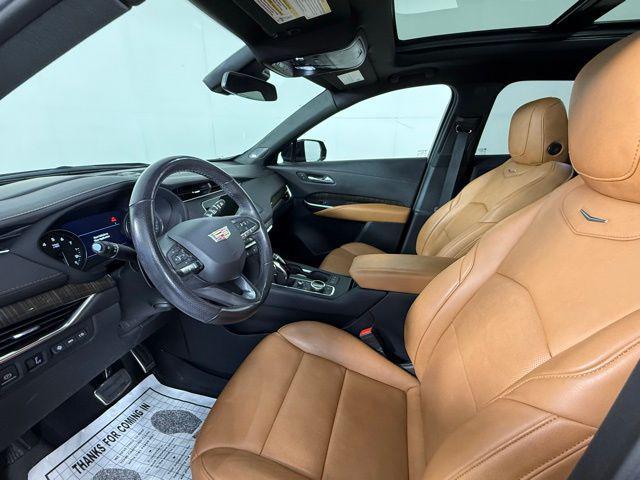 used 2021 Cadillac XT4 car, priced at $26,999