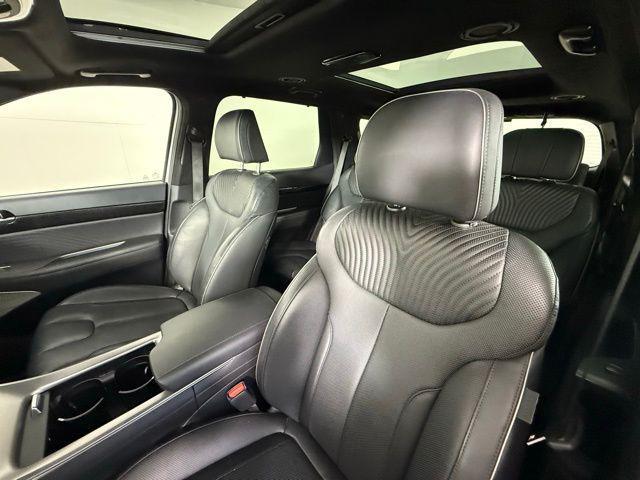 used 2024 Hyundai Palisade car, priced at $39,999