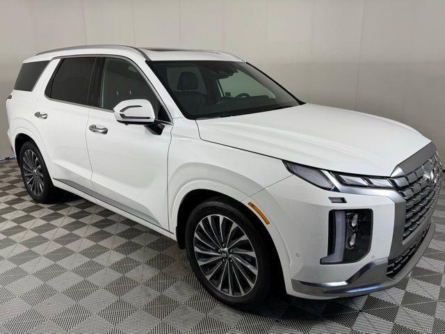 used 2024 Hyundai Palisade car, priced at $39,999