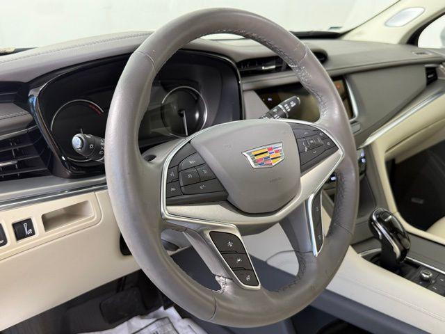 used 2024 Cadillac XT5 car, priced at $42,999
