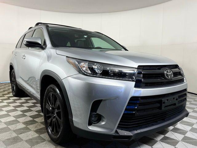 used 2019 Toyota Highlander car, priced at $29,991