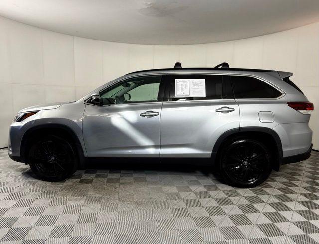 used 2019 Toyota Highlander car, priced at $29,991