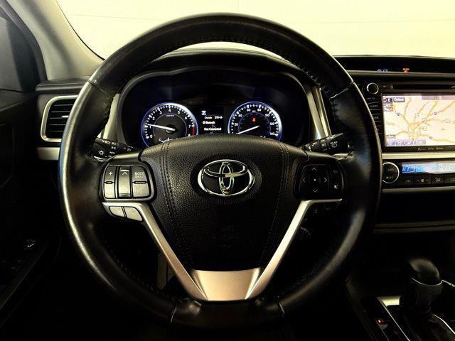 used 2019 Toyota Highlander car, priced at $29,991