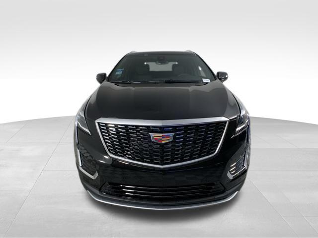 new 2025 Cadillac XT5 car, priced at $53,615