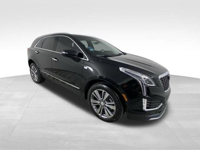 new 2025 Cadillac XT5 car, priced at $53,615