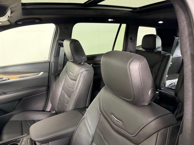 new 2025 Cadillac XT6 car, priced at $75,790