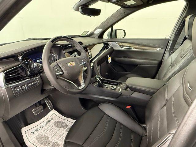 new 2025 Cadillac XT6 car, priced at $75,790