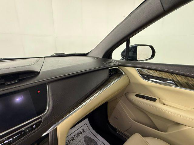 used 2017 Cadillac XT5 car, priced at $16,495