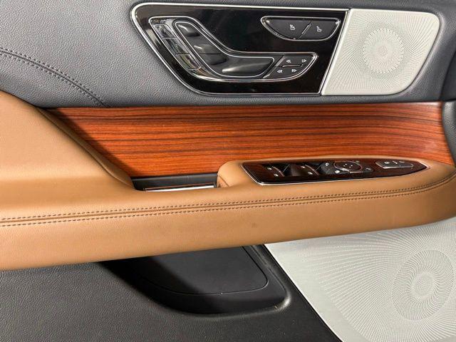 used 2024 Lincoln Navigator car, priced at $78,999