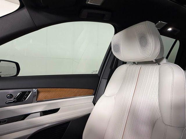 new 2026 Cadillac VISTIQ car, priced at $80,515