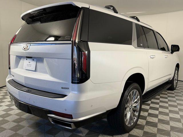 used 2022 Cadillac Escalade ESV car, priced at $70,991