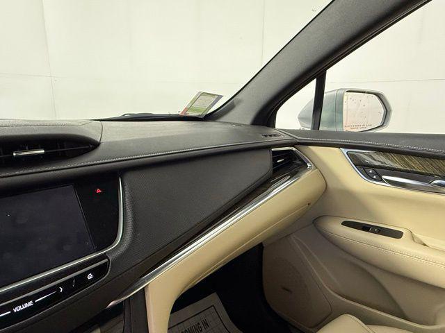 used 2019 Cadillac XT5 car, priced at $19,799