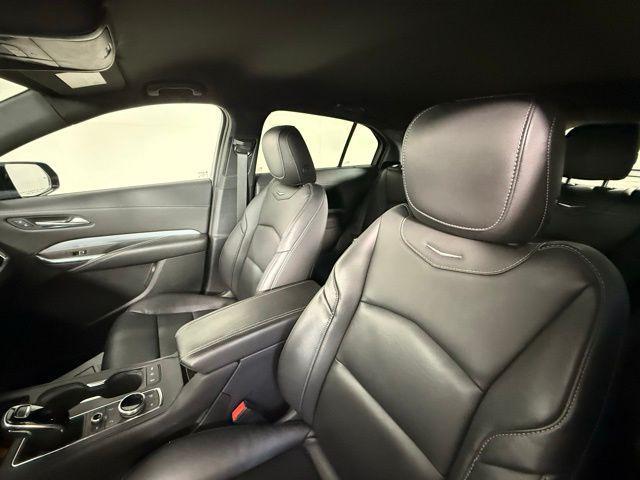 used 2021 Cadillac XT4 car, priced at $25,999