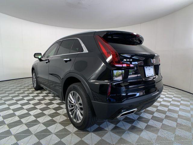 new 2024 Cadillac XT4 car