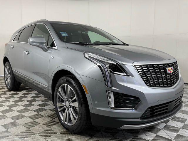 new 2025 Cadillac XT5 car, priced at $58,064