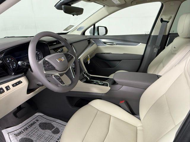 new 2025 Cadillac XT5 car, priced at $56,890