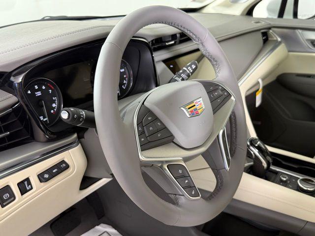 new 2025 Cadillac XT5 car, priced at $56,890