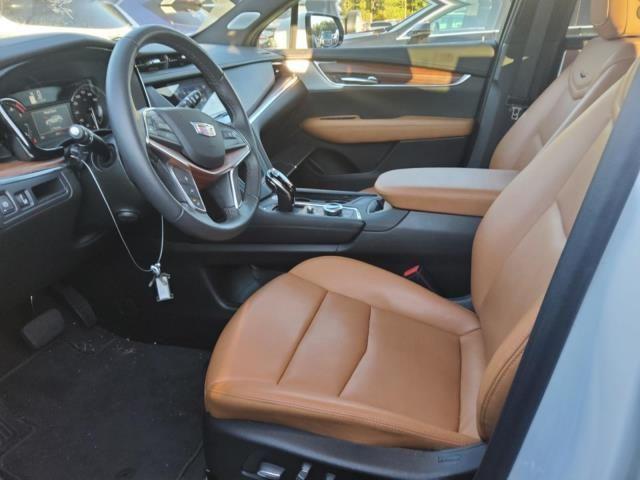 used 2024 Cadillac XT5 car, priced at $45,980