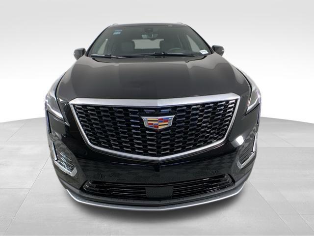 new 2025 Cadillac XT5 car, priced at $56,190