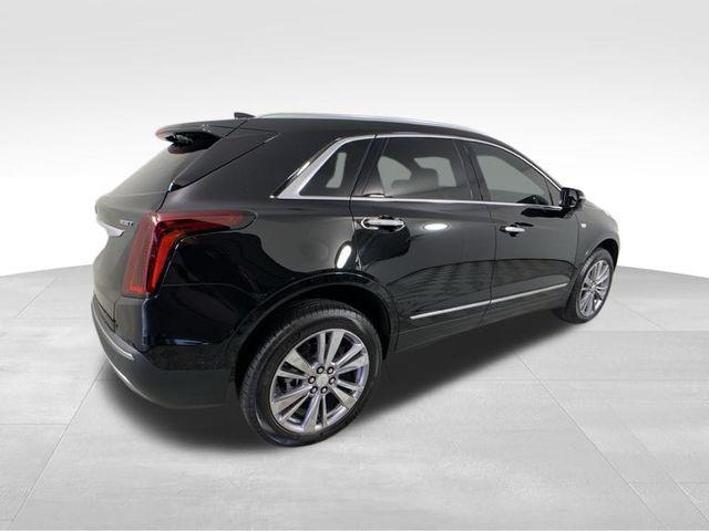 new 2025 Cadillac XT5 car, priced at $56,190