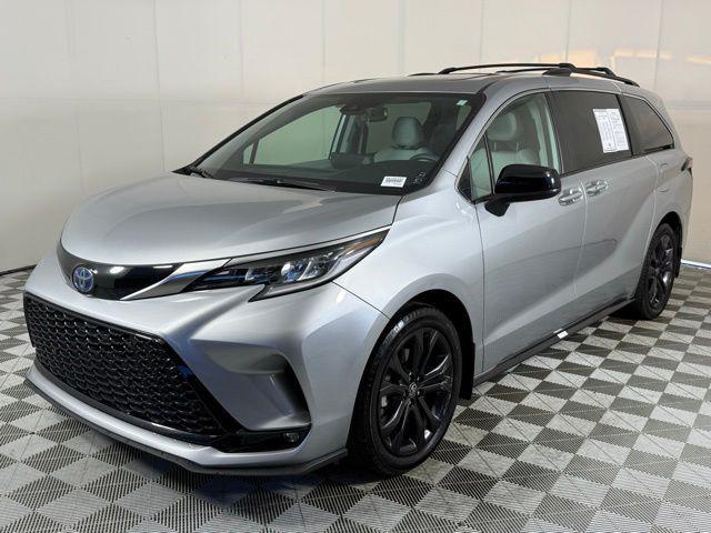 used 2023 Toyota Sienna car, priced at $44,994