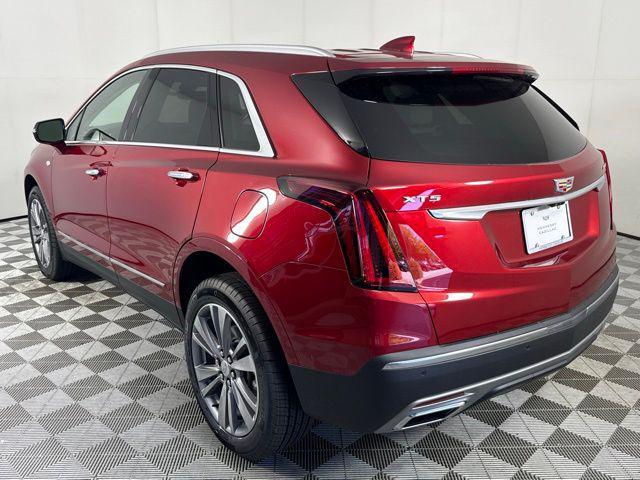 new 2025 Cadillac XT5 car, priced at $56,890