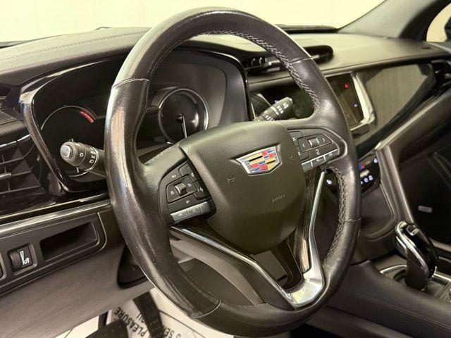 used 2022 Cadillac XT6 car, priced at $33,999