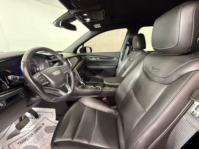 used 2022 Cadillac XT6 car, priced at $33,999
