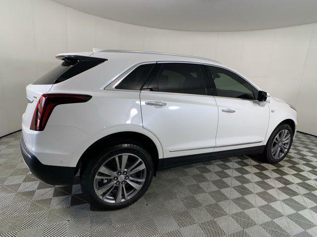 new 2025 Cadillac XT5 car, priced at $57,790