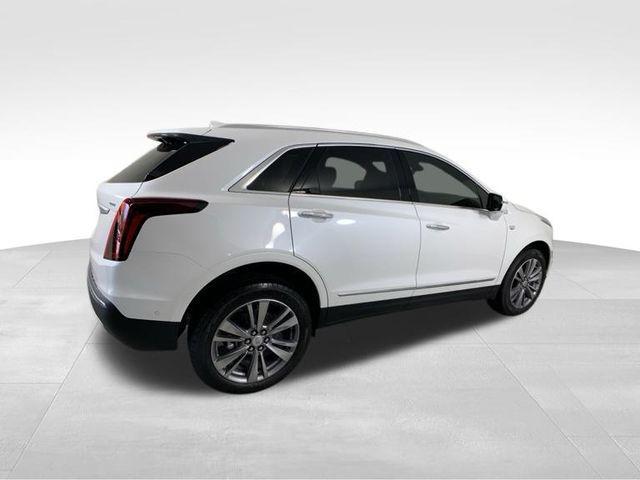 new 2025 Cadillac XT5 car, priced at $57,790