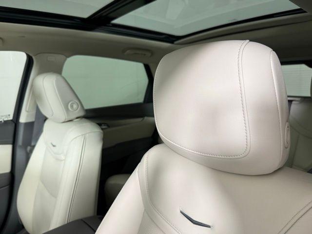 new 2025 Cadillac XT5 car, priced at $56,890