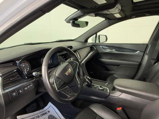 used 2022 Cadillac XT5 car, priced at $30,992