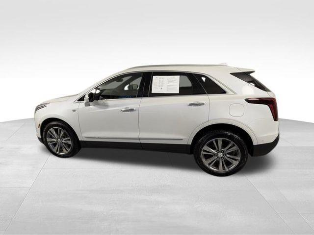 used 2022 Cadillac XT5 car, priced at $30,992