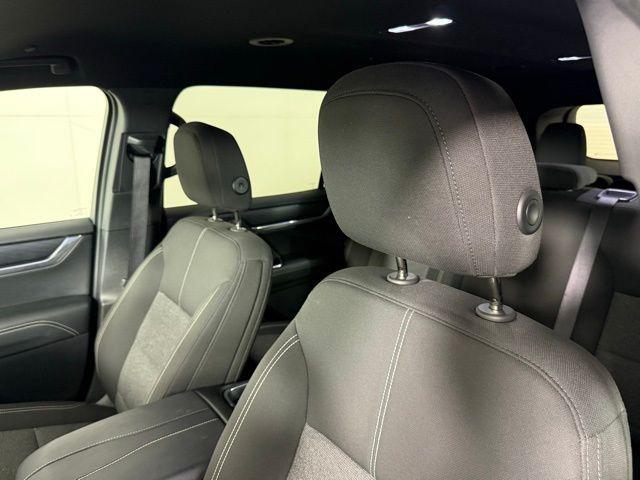 used 2025 GMC Acadia car, priced at $35,993