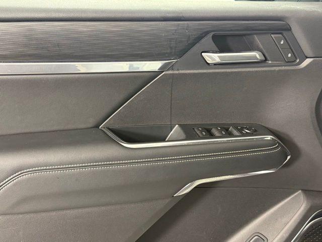 used 2025 GMC Acadia car, priced at $35,993