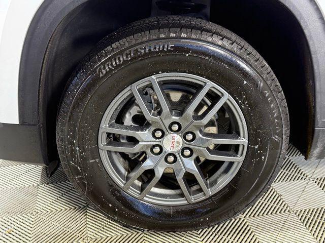 used 2025 GMC Acadia car, priced at $35,993