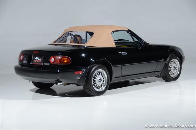 used 1992 Mazda MX-5 Miata car, priced at $17,900