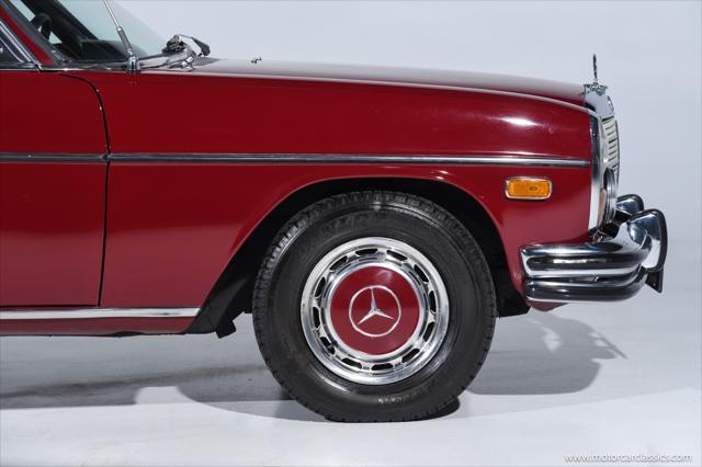 used 1972 Mercedes-Benz 280SE car, priced at $24,900