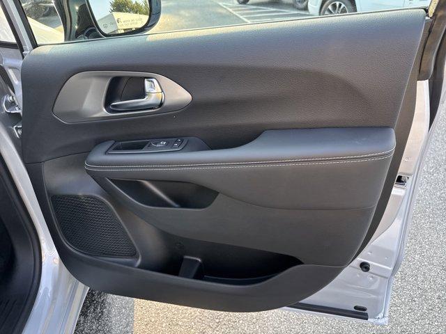 new 2026 Chrysler Pacifica car