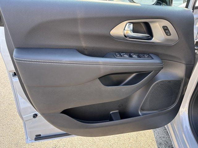 new 2026 Chrysler Pacifica car
