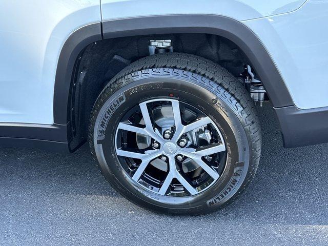 new 2025 Jeep Grand Cherokee L car, priced at $38,945