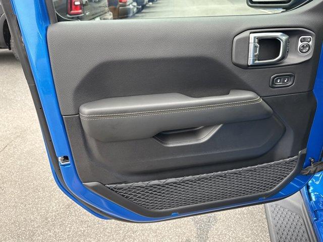 new 2025 Jeep Gladiator car, priced at $44,730