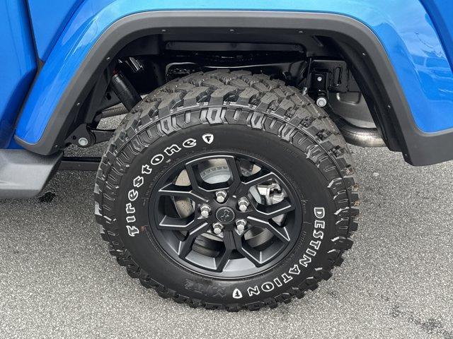 new 2025 Jeep Gladiator car, priced at $44,730