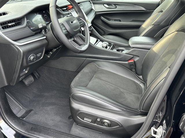 used 2025 Jeep Grand Cherokee car, priced at $38,947