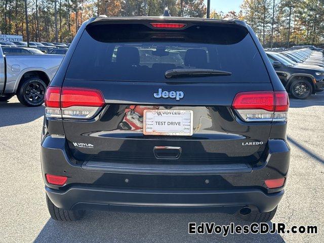 used 2017 Jeep Grand Cherokee car, priced at $14,949