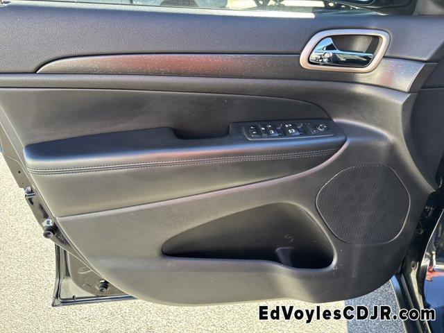 used 2017 Jeep Grand Cherokee car, priced at $14,949