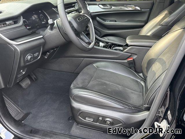 used 2023 Jeep Grand Cherokee car, priced at $32,801